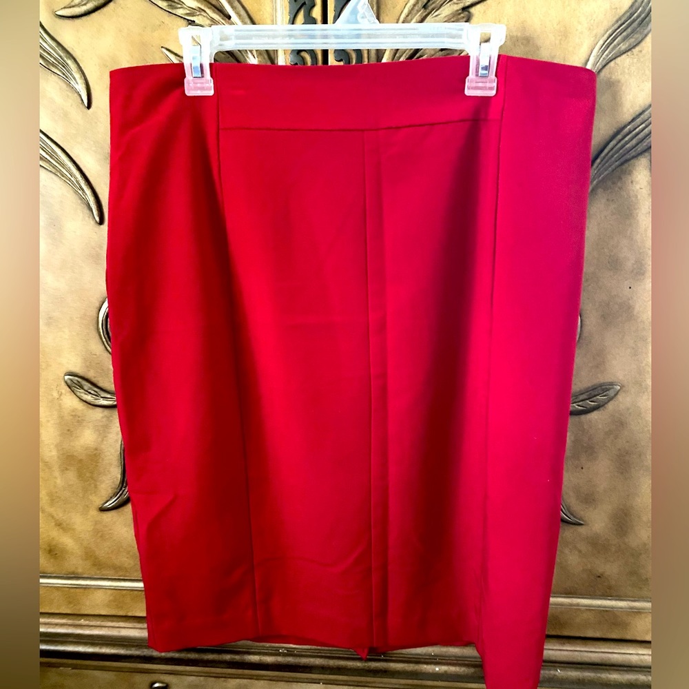 Worthington pencil skirt size 18 red